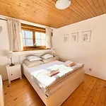 Drevenica Veverica V Terchovej Apartament Tierchowa
